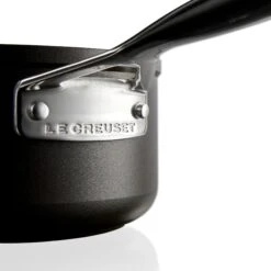 Le Creuset Hapjespan Les Forgées TNS - ø 24 Cm / 3.3 Liter - Standaard Anti-aanbaklaag 5 Le Creuset Hapjespan Les Forgées TNS - ø 24 Cm / 3.3 Liter - Standaard Anti-aanbaklaag -Keukenbenodigdheden Winkel 0630870273107
