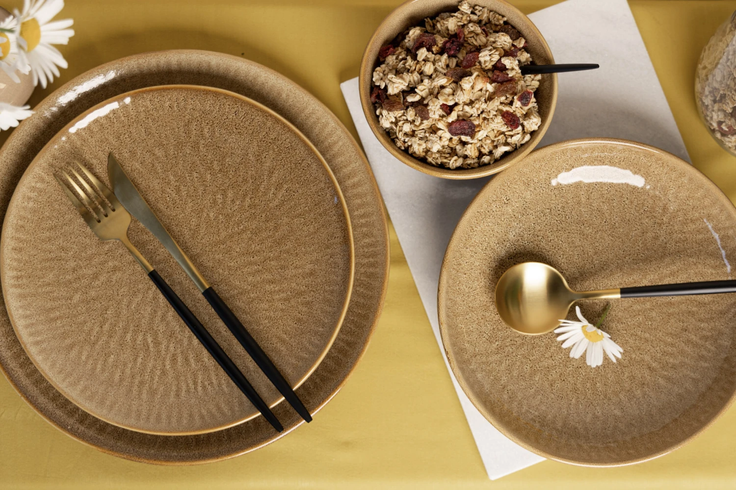 Jay Hill Serviesset Alderney - 16-delig / 4 Personen - Bruin/Geel 2 Jay Hill Serviesset Alderney - 16-delig / 4 Personen - Bruin/Geel - Afbeelding 2