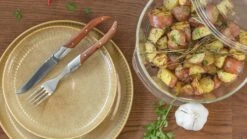 Sareva Ovenschaal Met Deksel - Hittebestendig Glas - ø 21.5 Cm / 2 Liter 7 Sareva Ovenschaal Met Deksel - Hittebestendig Glas - ø 21.5 Cm / 2 Liter -Keukenbenodigdheden Winkel 24082021 5