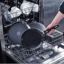 GreenPan Pannenkoekenpan Essentials - Zwart - ø 28 Cm - Keramische Anti-aanbaklaag -Keukenbenodigdheden Winkel 28657464abfd1bb6ae5e9eb35e512a20fba20436 GP ESS BA Bd DWS Lifestyle a