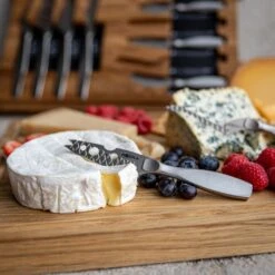 Boska Kaasset Ultimate Monaco+ (Eikenhouten Serveerplank & 10 RVS Kaasmessen) - 11 Delige Set -Keukenbenodigdheden Winkel 307105 Ultimate cheese set Monaco 433