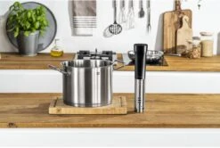 Zwilling Sous Vide Stick Enfinigy - Nauwkeurige Temperatuurinstelling - IPX7 Waterproof - Zwart -Keukenbenodigdheden Winkel 4009839546716 4