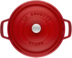 Staub Braadpan / Cocotte - Kersenrood - ø 22 Cm / 2.6 Liter 10 Staub Braadpan / Cocotte - Kersenrood - ø 22 Cm / 2.6 Liter -Keukenbenodigdheden Winkel 40509 814 0 2 1