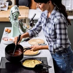 KitchenAid Steelpan Classic Forged - ø 16 Cm / 1.5 Liter - Keramische Anti-aanbaklaag -Keukenbenodigdheden Winkel 813CAuPQxL. AC SL1500