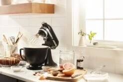 KitchenAid Keukenmachine Artisan - Kantelbare Kop - Onyx Zwart - 4.8 Liter - 5KSM175PSEOB 7 KitchenAid Keukenmachine Artisan - Kantelbare Kop - Onyx Zwart - 4.8 Liter - 5KSM175PSEOB -Keukenbenodigdheden Winkel 8597015010205B15D 3