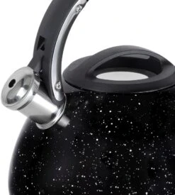 Resto Kitchenware Fluitketel Lyra - Zwart - 2.7 Liter 8 Resto Kitchenware Fluitketel Lyra - Zwart - 2.7 Liter -Keukenbenodigdheden Winkel 90604.4260403577318.ver05