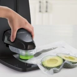 FoodSaver Fresh Hersluitbare Vacumeerzakken 950 Ml - 26 Stuks -Keukenbenodigdheden Winkel FFS010LifestyleZipperBags2 5d0cdb8a765229.91958844