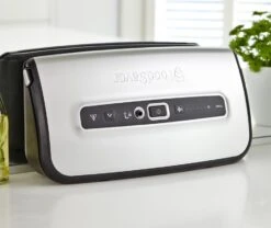 FoodSaver Vacumeermachine Urban Premium Plus - Zilver - FFS016/X 8 FoodSaver Vacumeermachine Urban Premium Plus - Zilver - FFS016/X -Keukenbenodigdheden Winkel FFS016X Lifestyle Storage 5d3ad3af310f39.60574022