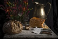 Laguiole Style De Vie Kaasmessenset Treasure 3 Stuks -Keukenbenodigdheden Winkel Laguiole Kaasmessen Sfeer04