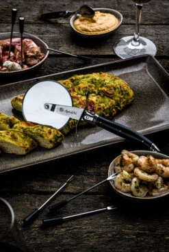 Laguiole Style De Vie Pizzasnijder Premium Line Zwart -Keukenbenodigdheden Winkel PrPizzaSnijder 2