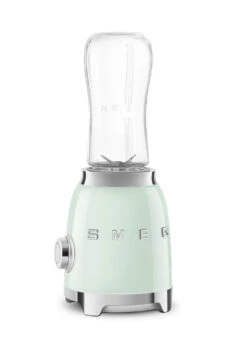 SMEG Smoothie Blender - Compact - Watergroen - 600 Ml - PBF01PGEU 11 SMEG Smoothie Blender - Compact - Watergroen - 600 Ml - PBF01PGEU -Keukenbenodigdheden Winkel WEB PBF01PGEU 6.jpg