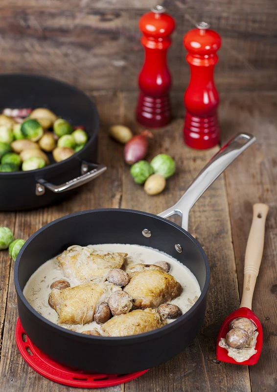 Le Creuset Hapjespan Les Forgées TNS - ø 24 Cm / 3.3 Liter - Standaard Anti-aanbaklaag 2 Le Creuset Hapjespan Les Forgées TNS - ø 24 Cm / 3.3 Liter - Standaard Anti-aanbaklaag - Afbeelding 2