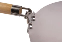 Fernus & Friends Pizza Oven - Voor Fornuis - Pure Polished Aluminium - Voor ø 26 Cm Pizza's -Keukenbenodigdheden Winkel pizza schep detail 2