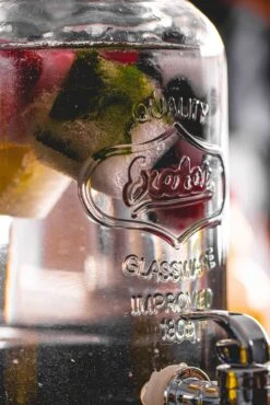 Sareva IJsblokjesvorm - 8 Grote Ijsblokjes - Siliconen - Easy Release - Herbruikbaar -Keukenbenodigdheden Winkel sereva ijs sfeer 10 2