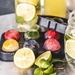 Sareva IJsblokjesvorm Set (4 Bollen & 4 Blokken) -Keukenbenodigdheden Winkel sereva ijs sfeer 30 2